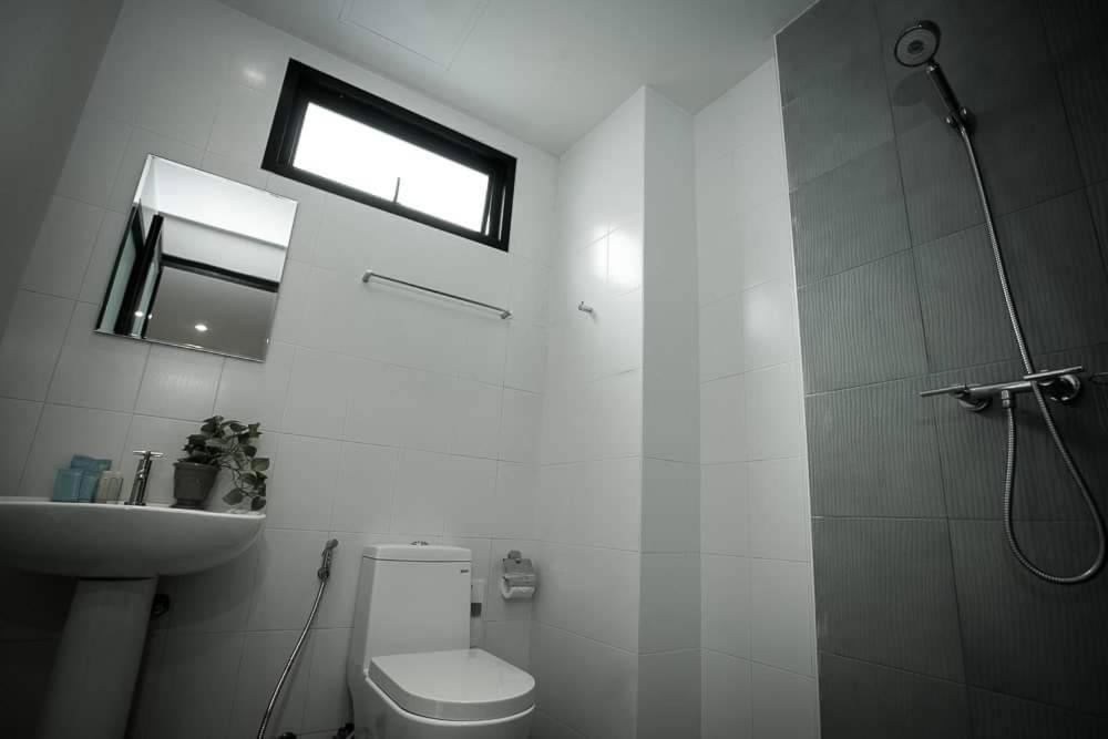 Royal Waves Hotel Patong Extérieur photo