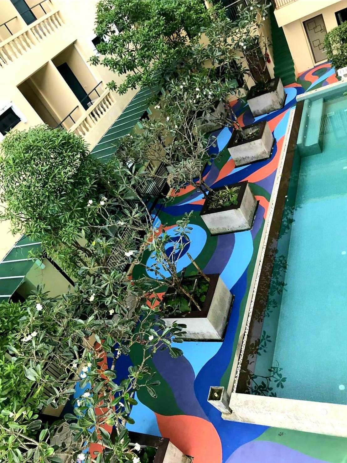 Royal Waves Hotel Patong Extérieur photo